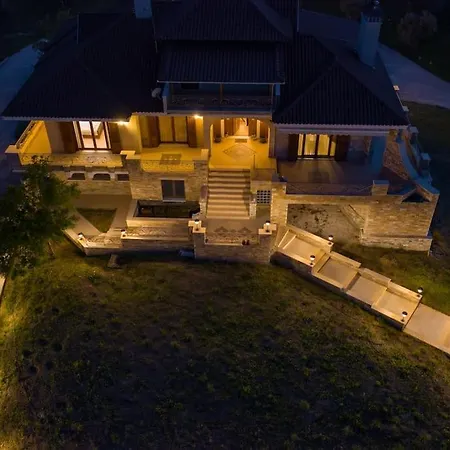 Paul's American Mansion- Suburb Villa *