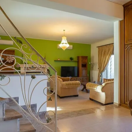 Paul's American Mansion- Suburb * Golos