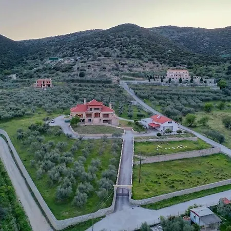 Paul's American Mansion- Suburb Volos